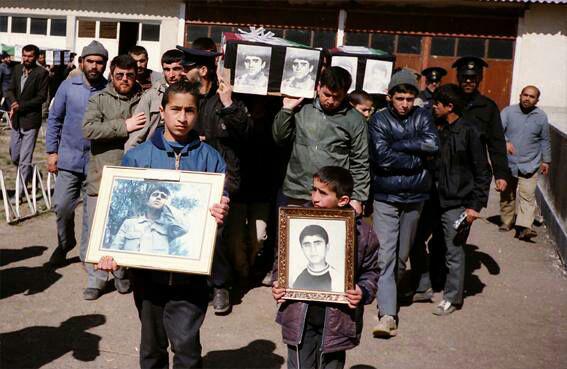 نماز لابلای نخلستان، داستان زندگی شهید غواص، صادق جاویدی