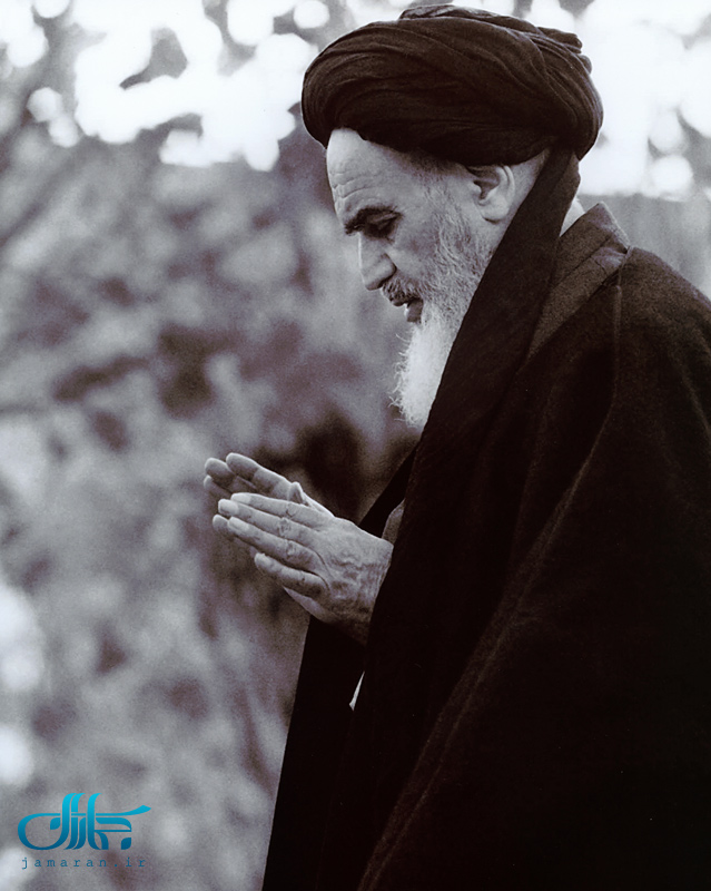 امام در نوفل لوشاتو