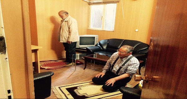 نماز پیش از مناظره