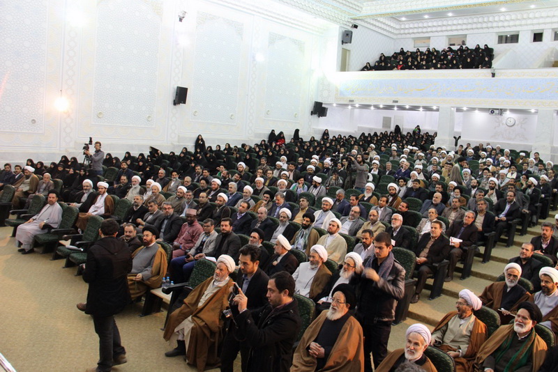 اجلاس نماز در قم برگزار شد