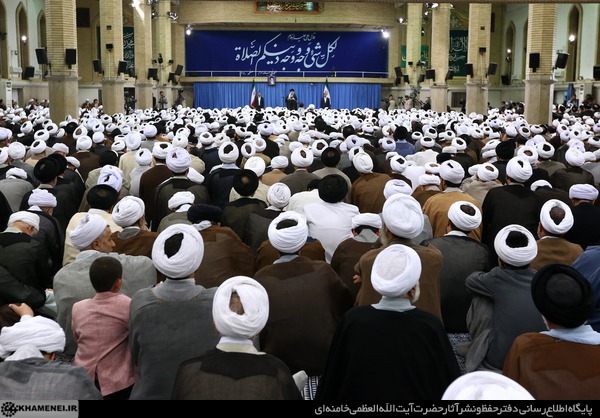 دیدار ائمه جماعات مساجد استان تهران با حضرت امام خامنه‌ای (مدظله)