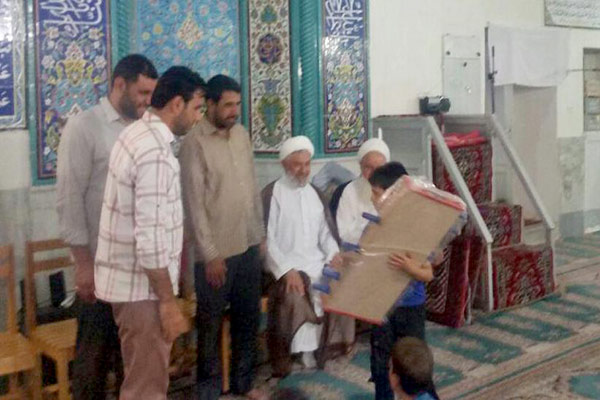 حضور ۱۲۰کودک و نوجوان در نماز جماعت مسجد امام حسین (ع)