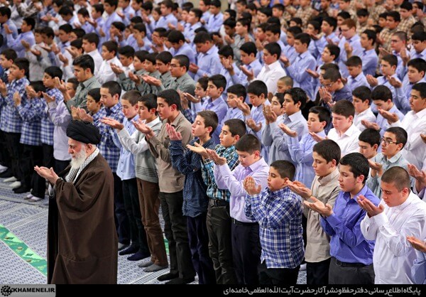گزارش تصویری جشن تکلیف دانش‌آموزان در حضور رهبر انقلاب