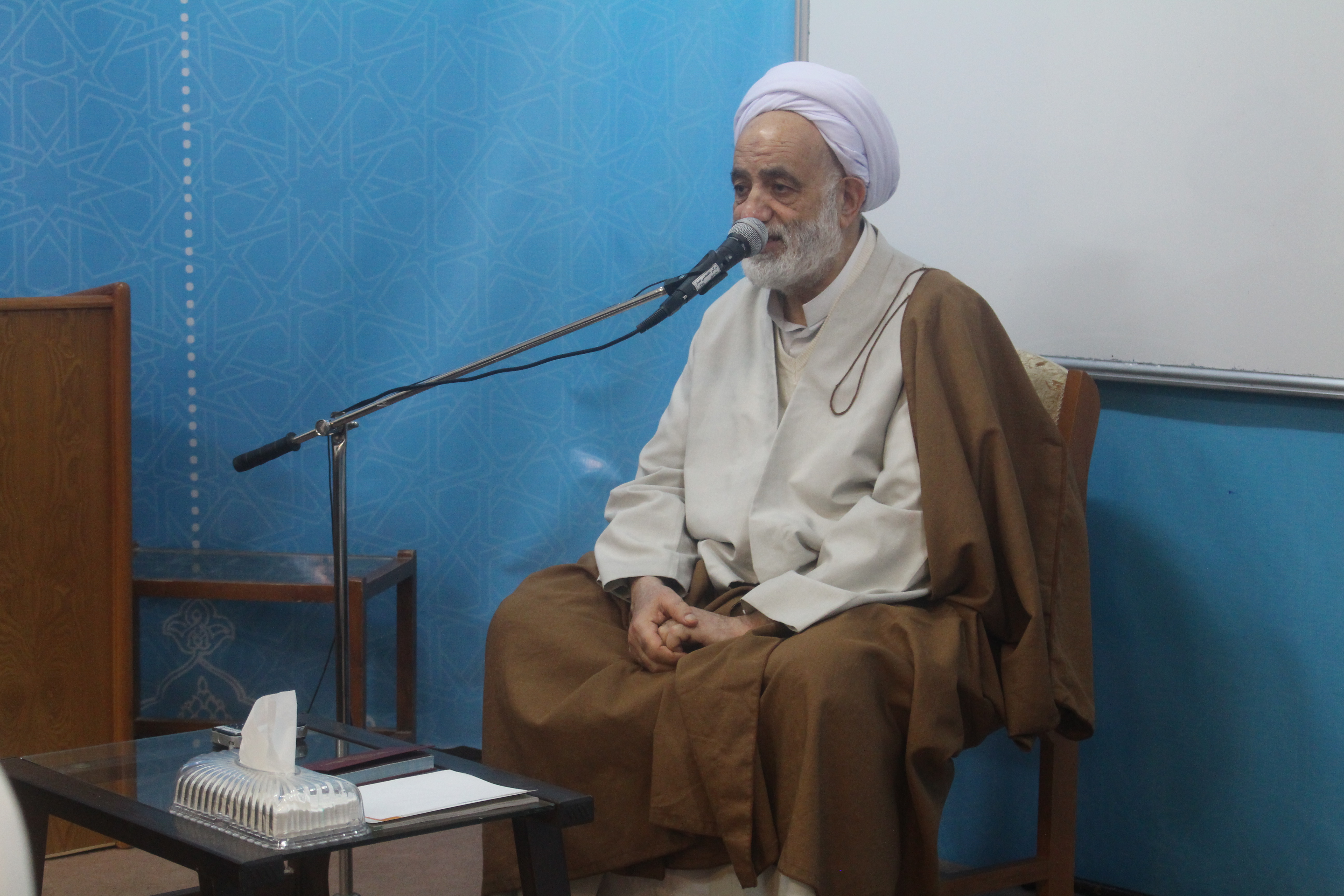 اختتامیه دوره آموزشی تکمیلی معارف نماز با حضور حجت الاسلام والمسلمین قرائتی *+ گزارش تصویری