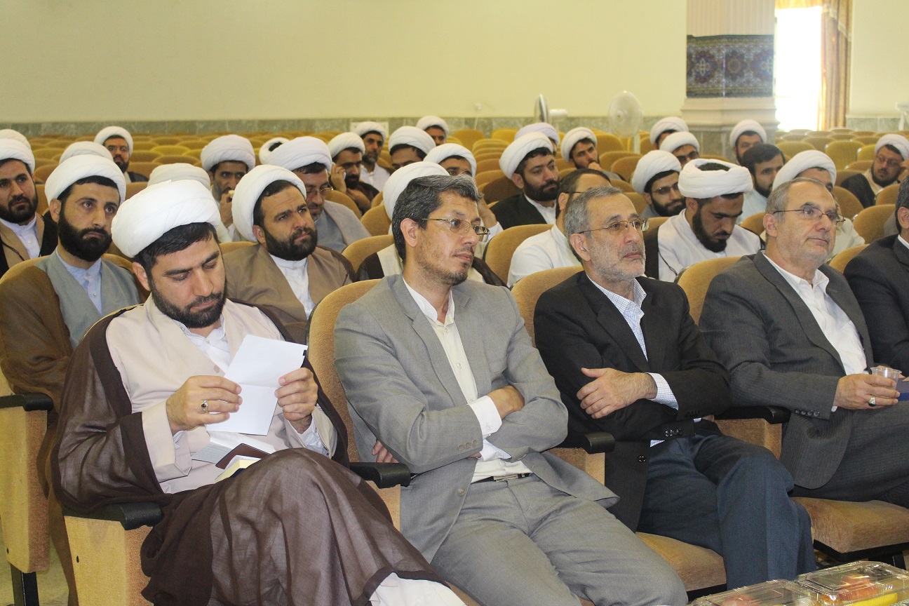 گردهمایی اساتید، کارشناسان و مبلغان مرکز تخصصی نماز با قائم مقام محترم ستاد اقامه نماز+گزارش تصویری