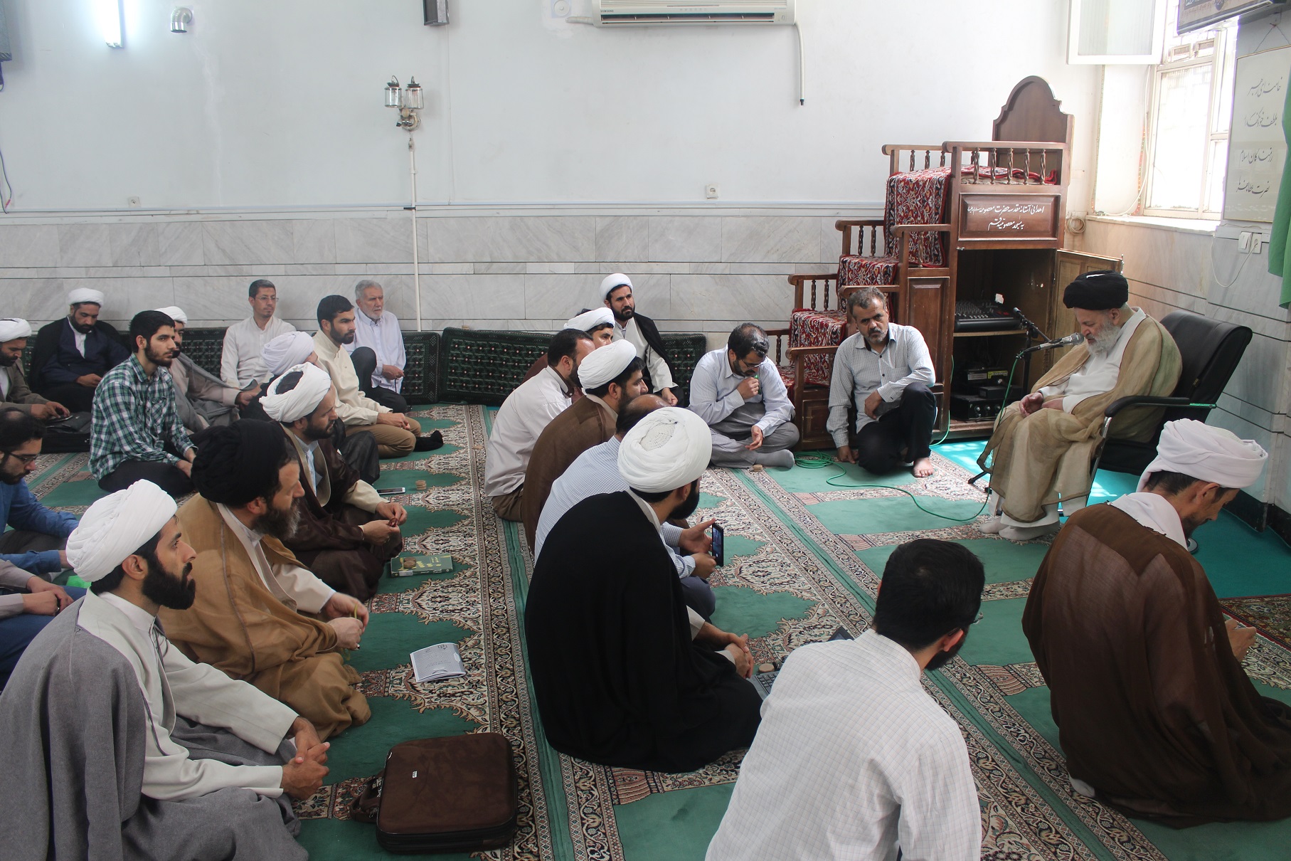 دیدار اساتید، مبلغان، دانش‌پژوهان و کارکنان مرکز تخصصی نماز با حضرت آیت الله خرازی (دامت افاضاته)