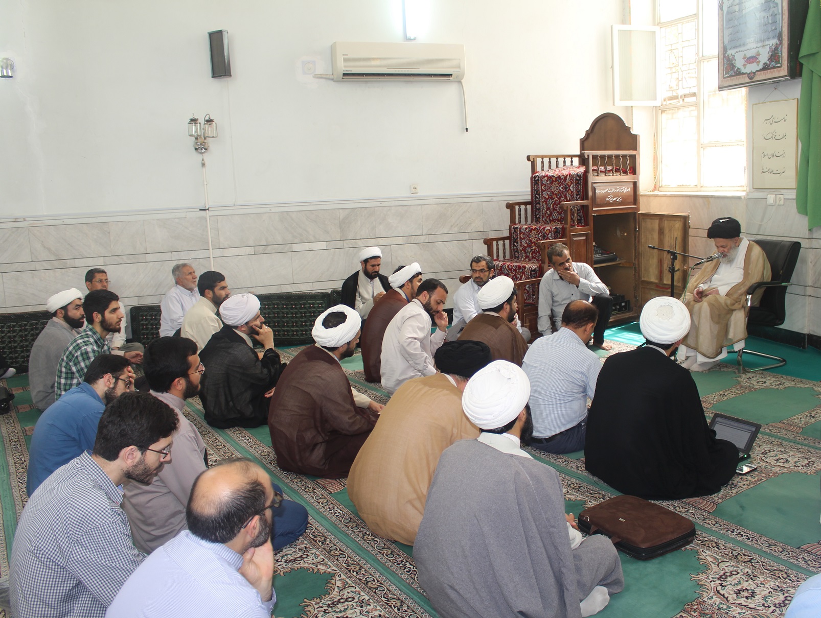 دیدار اساتید، مبلغان، دانش‌پژوهان و کارکنان مرکز تخصصی نماز با حضرت آیت الله خرازی (دامت افاضاته)