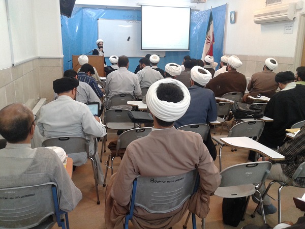آغاز هشتمین دوره یک ساله آموزش معارف نماز