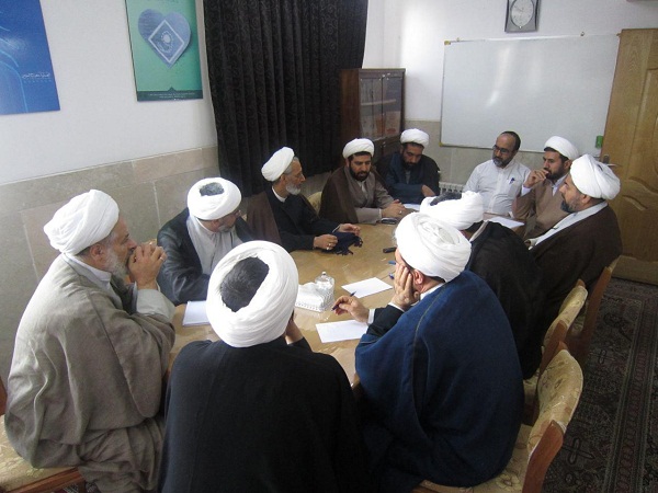 دیدار مدیر مرکز آموزشهای کاربردی حوزه علمیه از مرکز تخصصی نماز