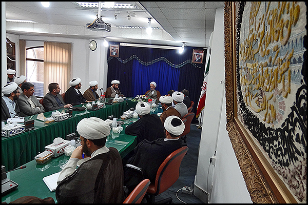گزارش تصویری از دیدار اساتید و مبلغان مرکز تخصصی نماز  با آیت الله مصباح یزدی