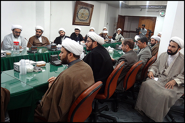 گزارش تصویری از دیدار اساتید و مبلغان مرکز تخصصی نماز  با آیت الله مصباح یزدی