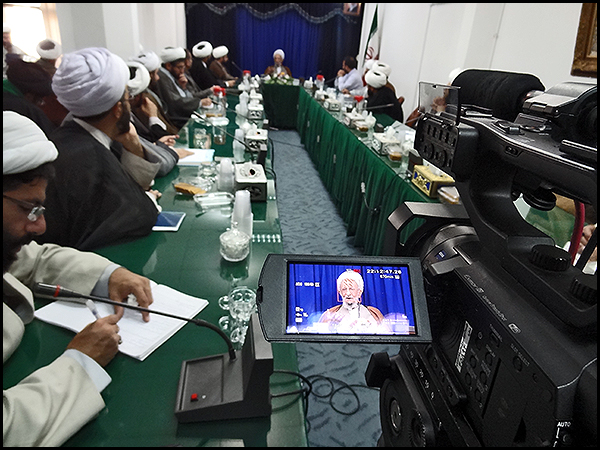 گزارش تصویری از دیدار اساتید و مبلغان مرکز تخصصی نماز  با آیت الله مصباح یزدی