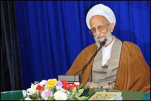 گزارش تصویری از دیدار اساتید و مبلغان مرکز تخصصی نماز  با آیت الله مصباح یزدی