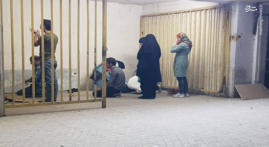 اقامه نماز زنان و مردان در استادیوم آزادی  