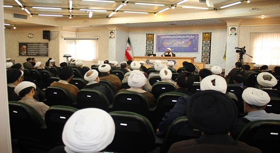 آمار مطالعه نسبت به معارف نماز در کشور بسیار کم است