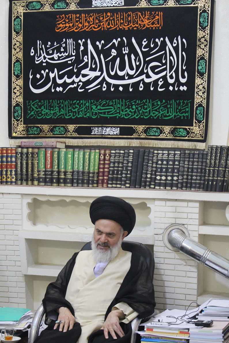 دیدار مدیر و کارکنان مرکز تخصصی نماز با آیت الله حسینی بوشهری