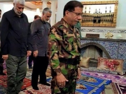 گزارش تصویری ازاقامه نماز توسط سردار دلها حاج قاسم سلیمانی