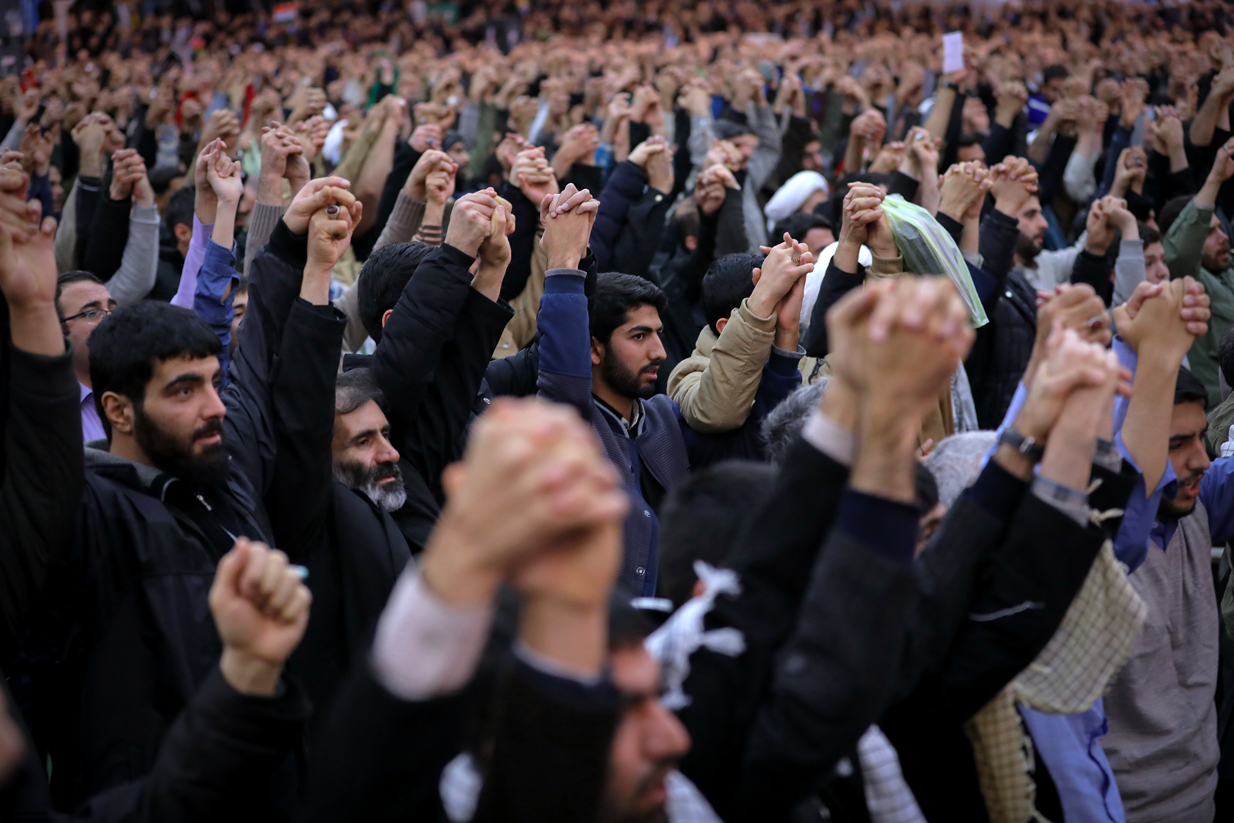 عکس هایی از خطبه نماز جمعه مقام معظم رهبری