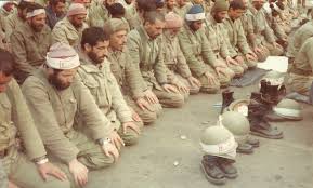 گزارش تصویری از نماز رزمندگان