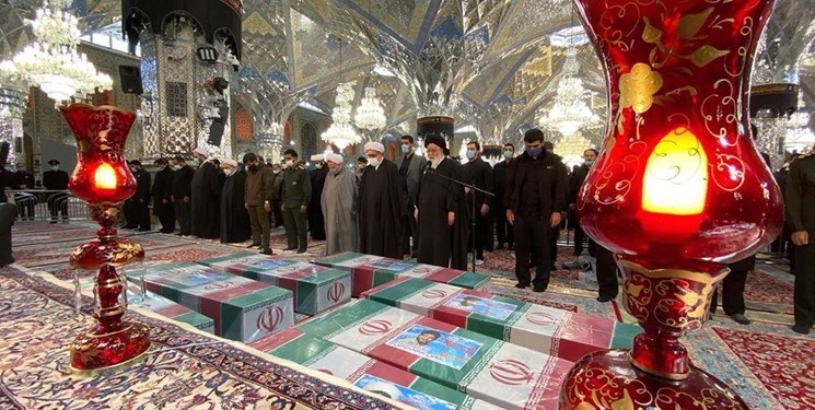 طواف و اقامه نماز بر «شهدای خان طومان» در حرم مطهر رضوی