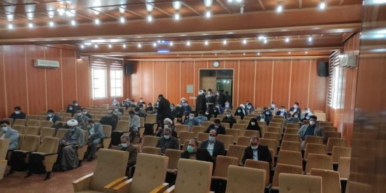 اقامه نماز در ادارات با جدیت پیگیری شود