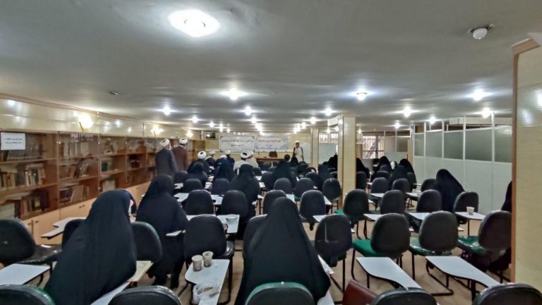 برگزاری دوره آموزشی تربیت مربی نماز و مهدویت در استان اردبیل