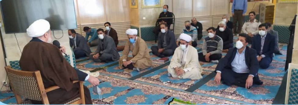 از اداراتی که رتبه برتر نمازی را کسب کردند، تجلیل شد