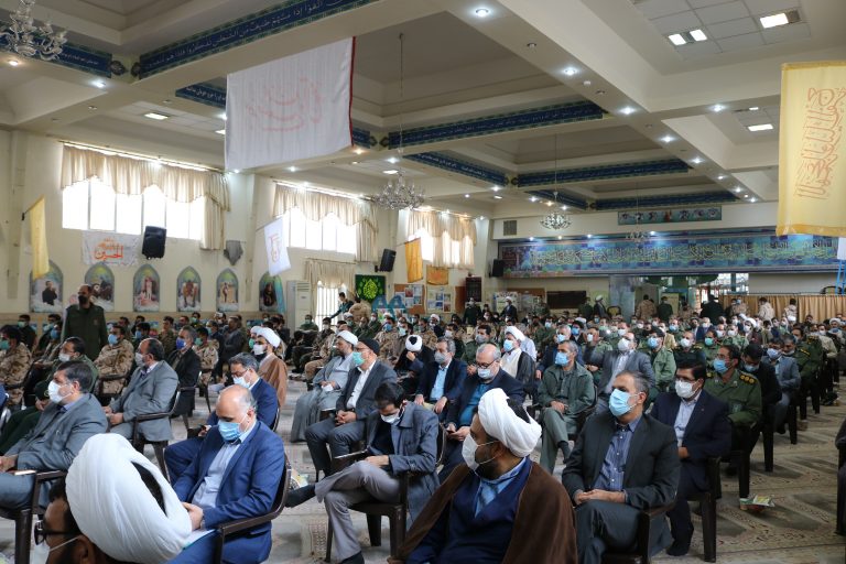 نماز پیشران تحقق احکام دین در جامعه است