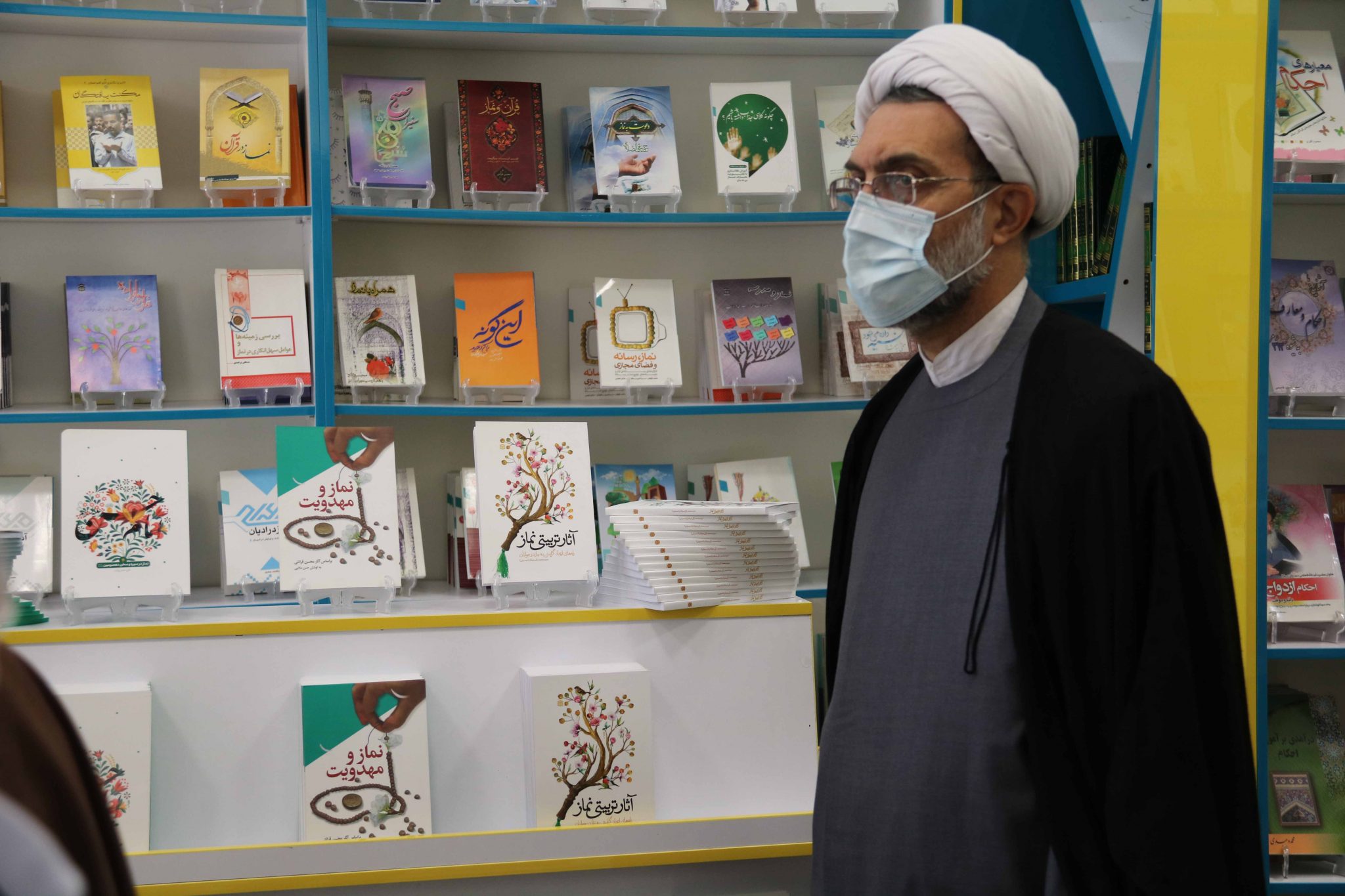 کتاب های جدیدالنشر حوزه « نماز» و «مهدویت» رونمایی شد/ عکس