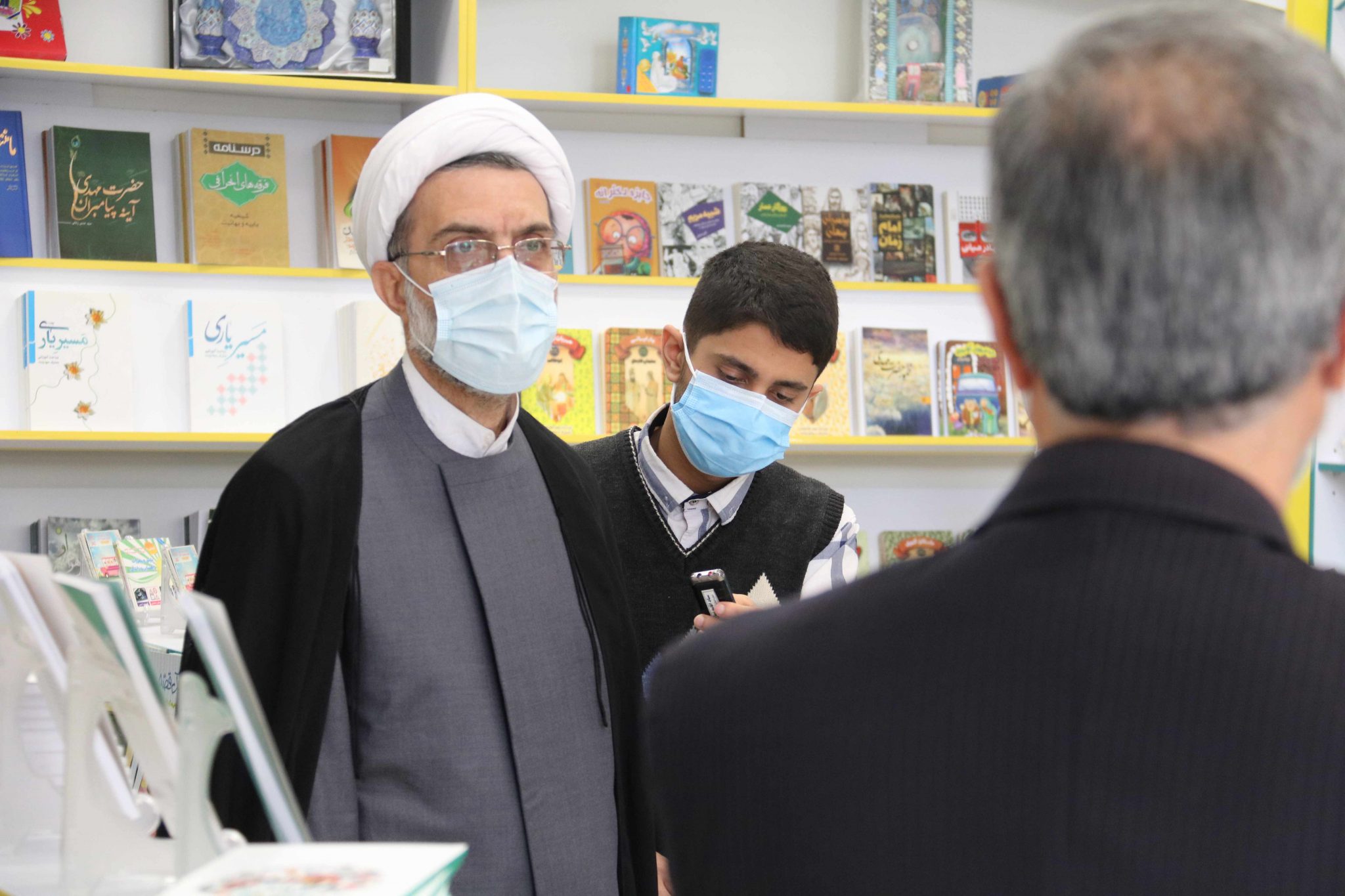 کتاب های جدیدالنشر حوزه « نماز» و «مهدویت» رونمایی شد/ عکس