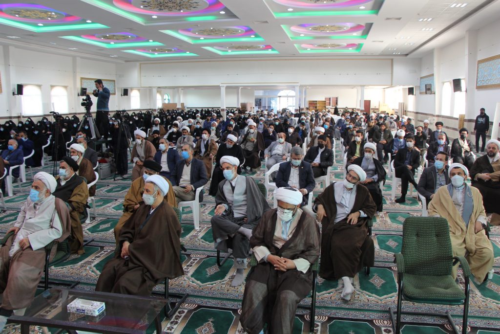 ترویج نماز در قشر دانش‌آموز جدی گرفته شود