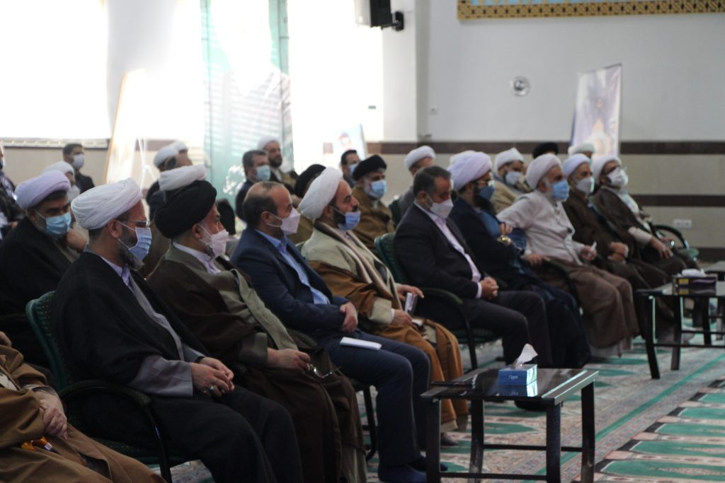 ترویج نماز در قشر دانش‌آموز جدی گرفته شود