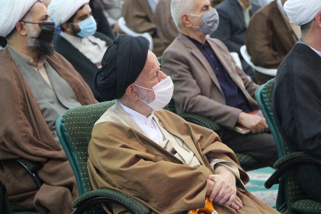 ترویج نماز در قشر دانش‌آموز جدی گرفته شود
