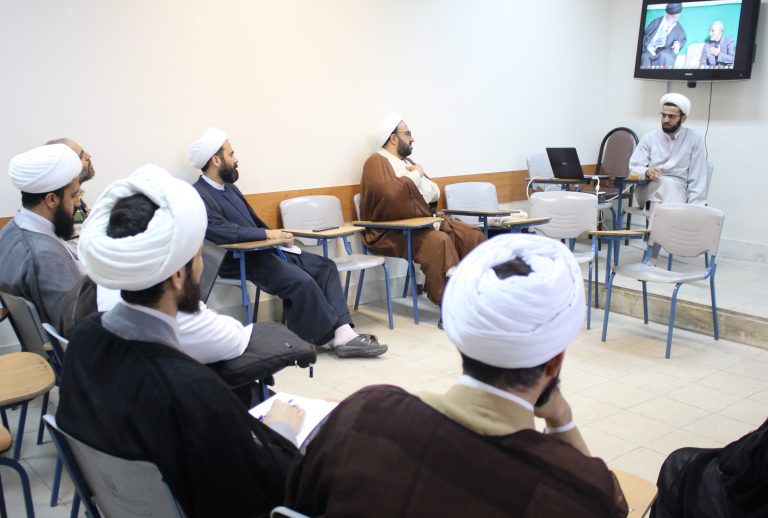گردهمایی اساتید و کارشناسان مرکز تخصصی نماز برگزار شد
