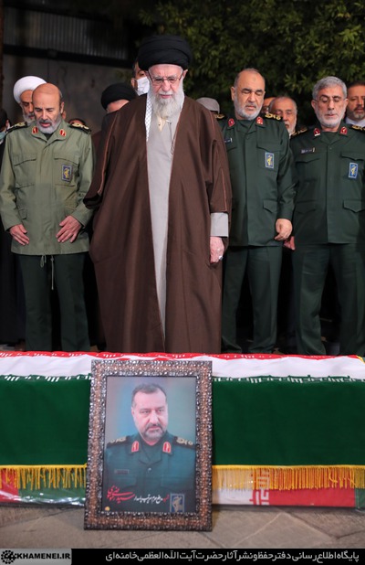اقامه نماز بر پیکر سردار شهید سیدرضی موسوی