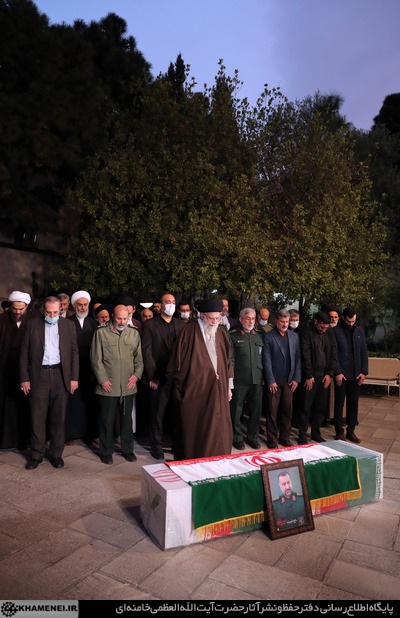 اقامه نماز بر پیکر سردار شهید سیدرضی موسوی