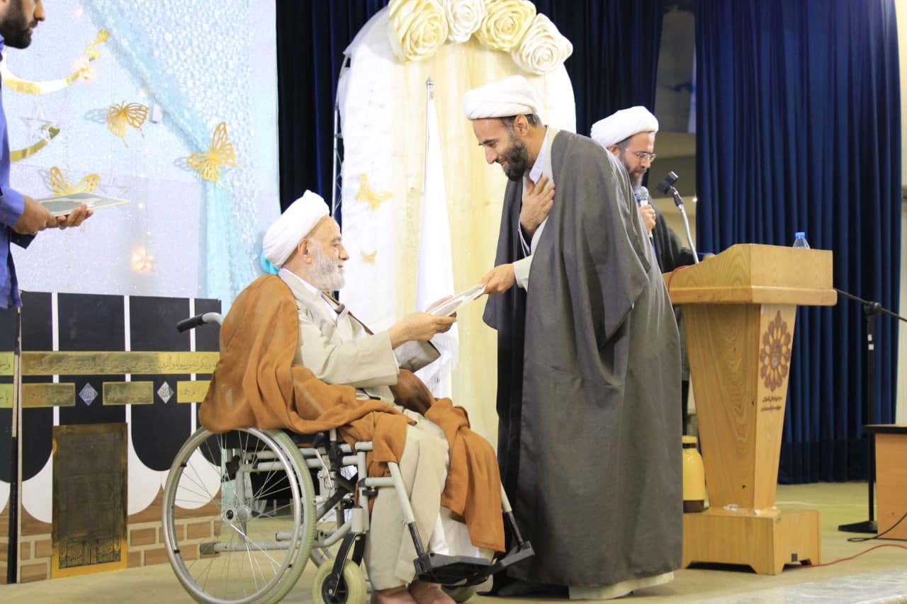 گردهمایی اساتید و مبلغان مرکز تخصصی نماز برگزار شد