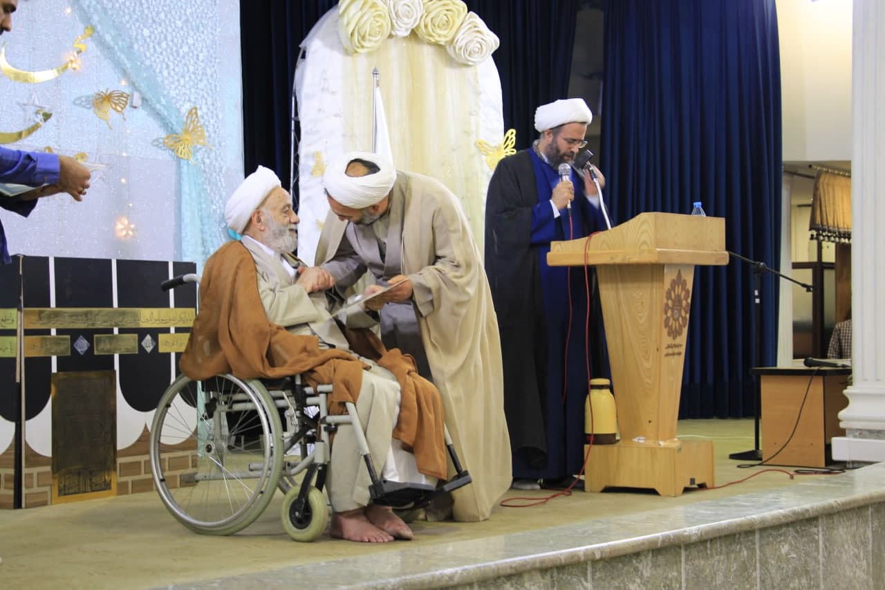 گردهمایی اساتید و مبلغان مرکز تخصصی نماز برگزار شد